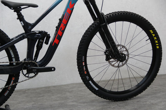 2021 Trek Slash