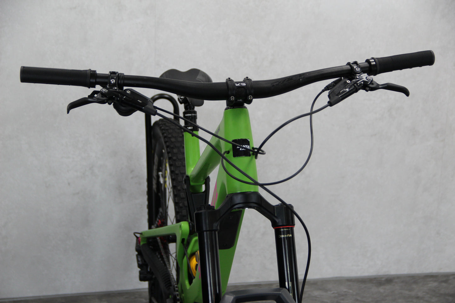 2022 Santa Cruz Nomad