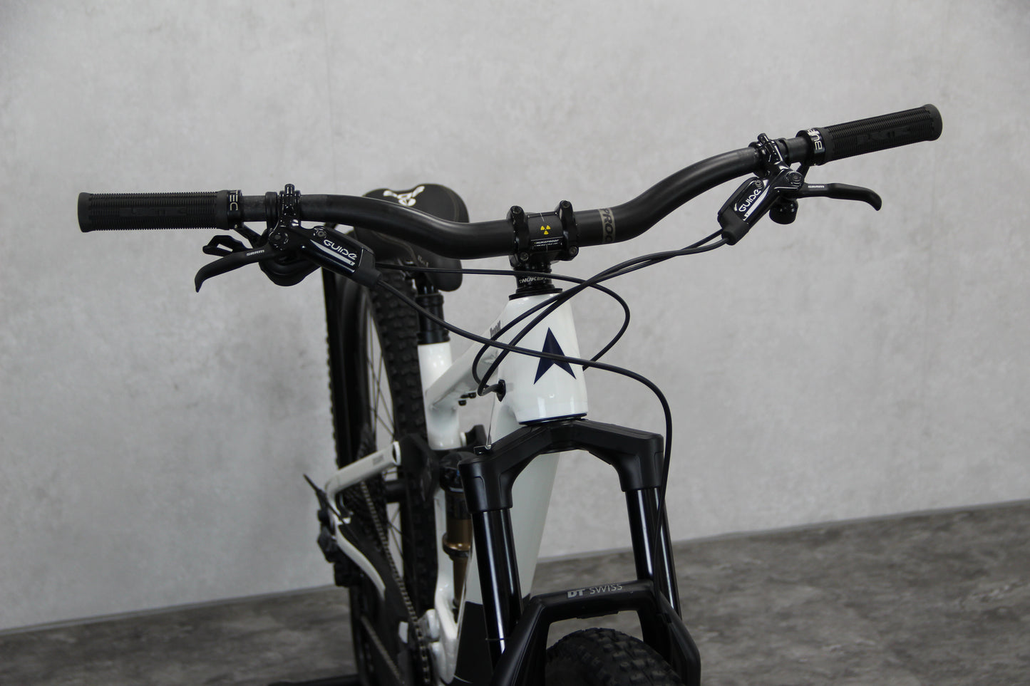 2023 Vitus Escarpe