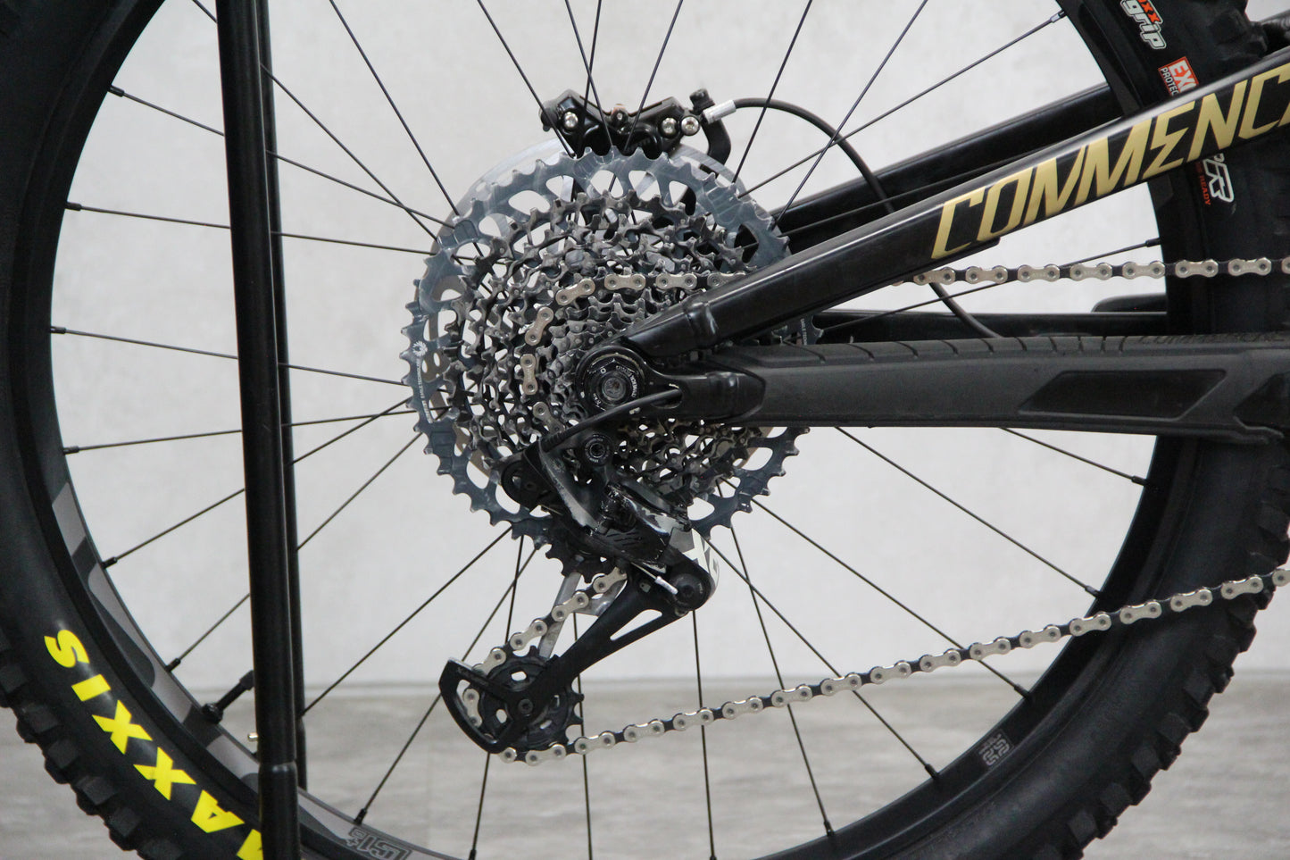 2020 Commencal Clash