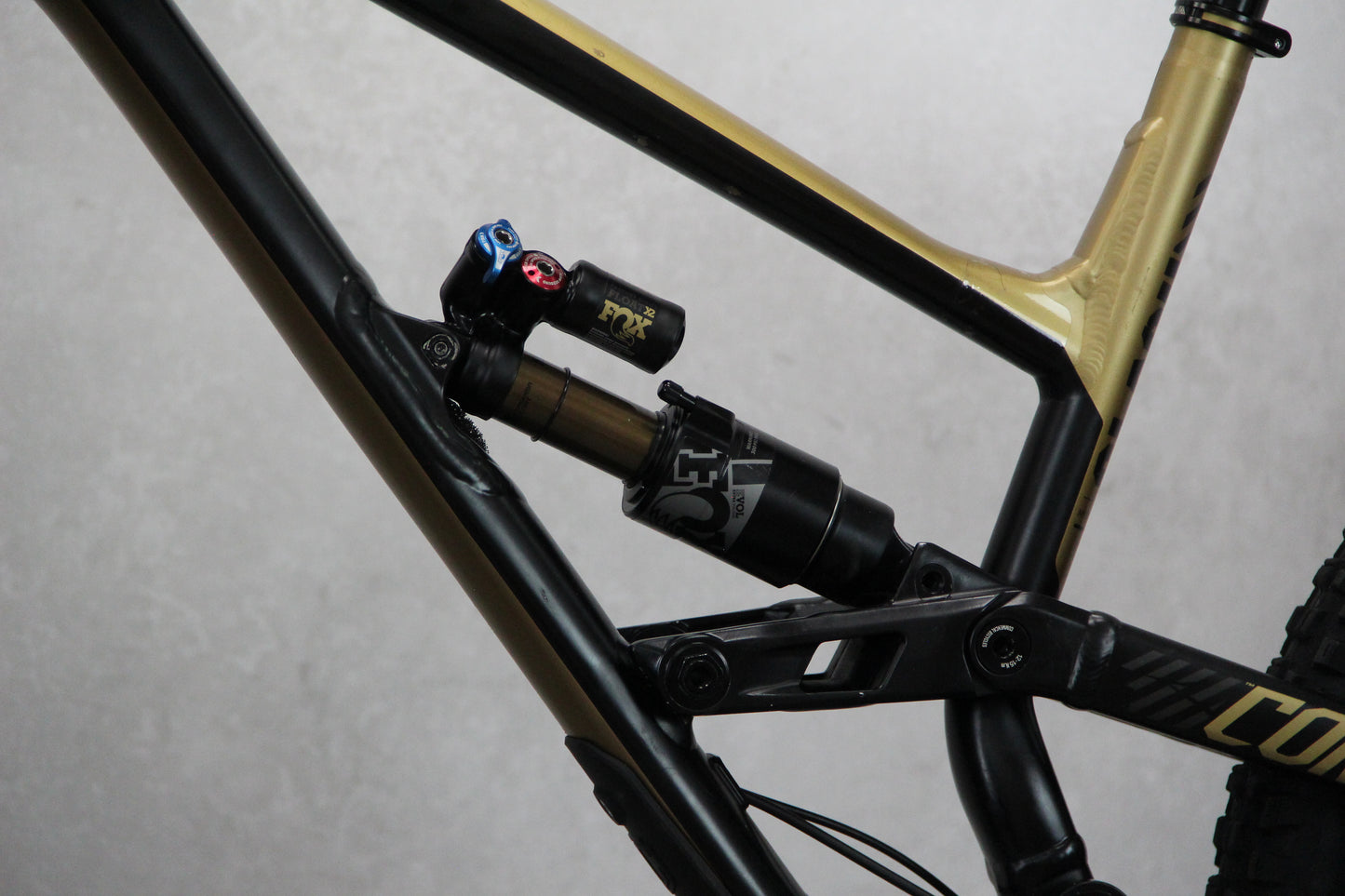 2020 Commencal Clash