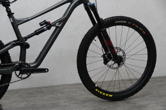 2021 Specialized Status 160