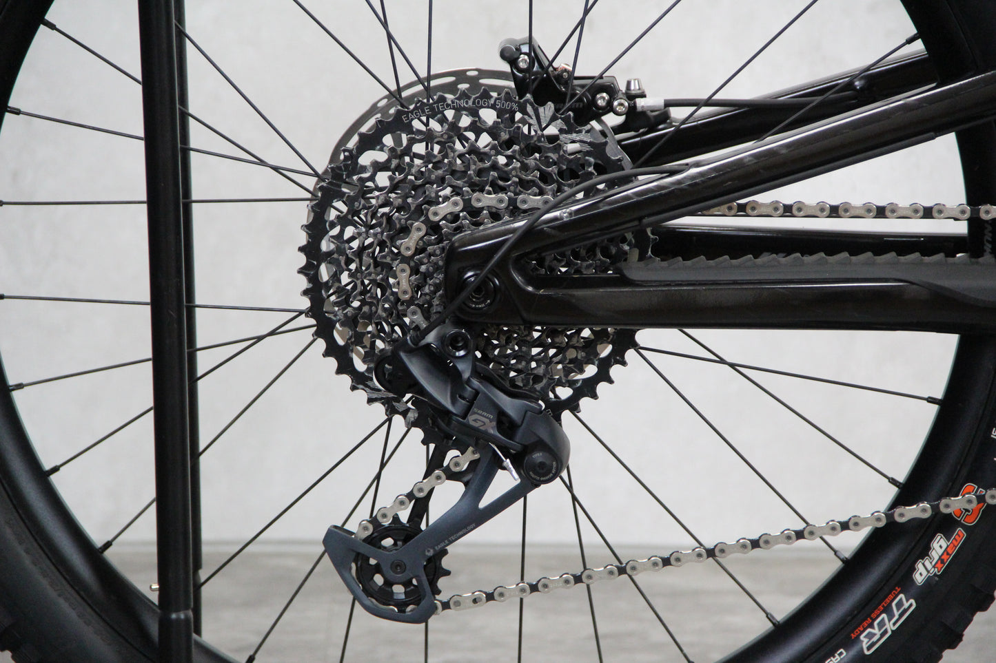 2023 Nukeproof Giga 297
