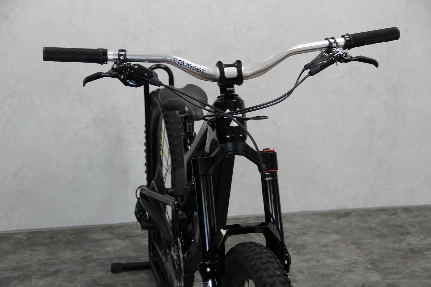 2023 Nukeproof Giga 297