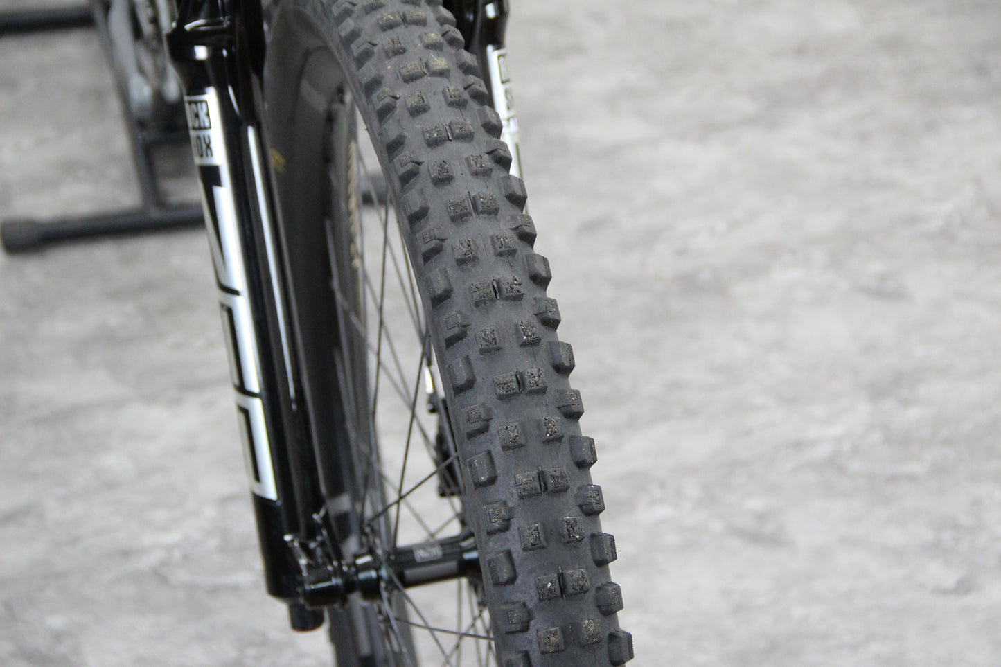 2023 Nukeproof Giga 297