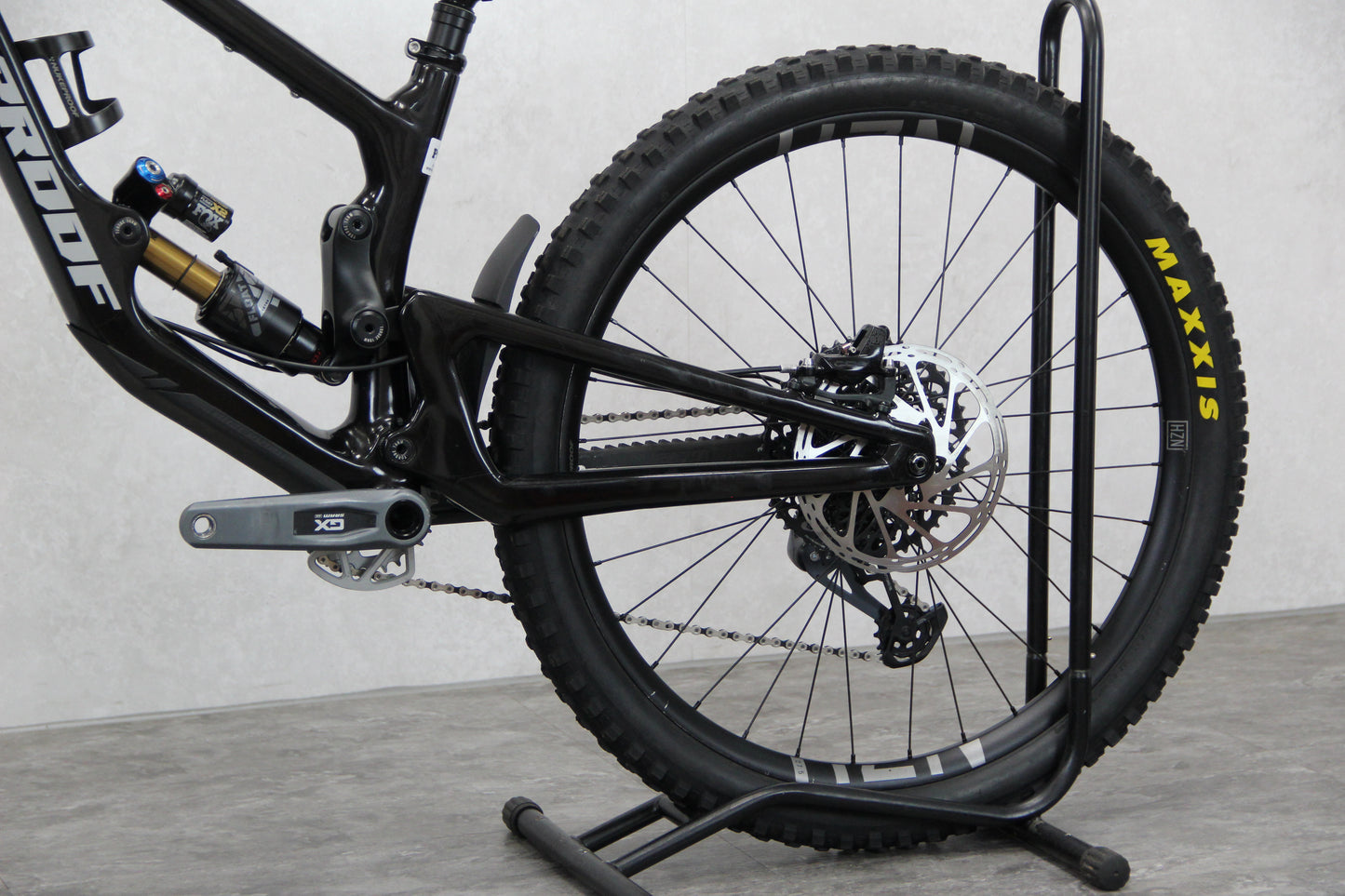 2023 Nukeproof Giga 297