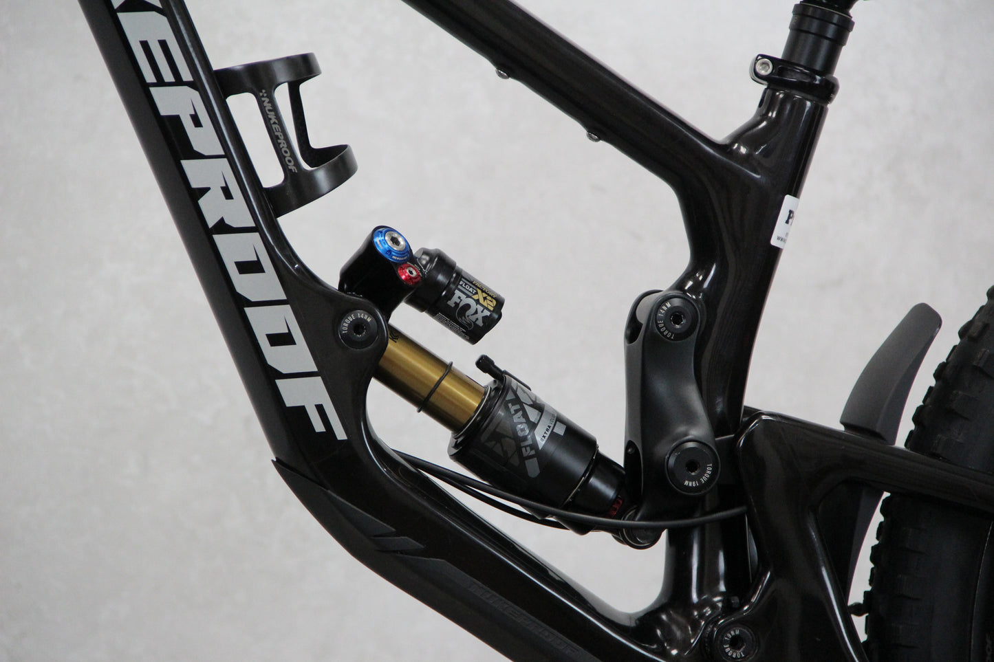 2023 Nukeproof Giga 297