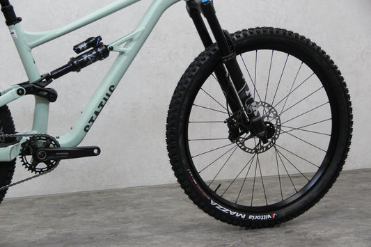 2022 Specialized Status 160