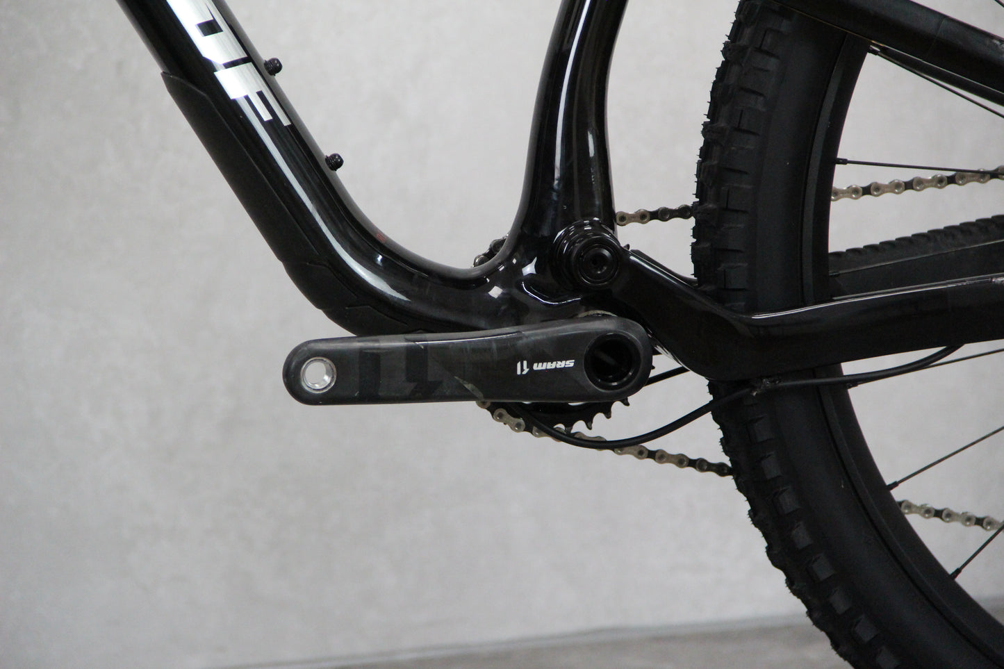 2023 Specialized Status