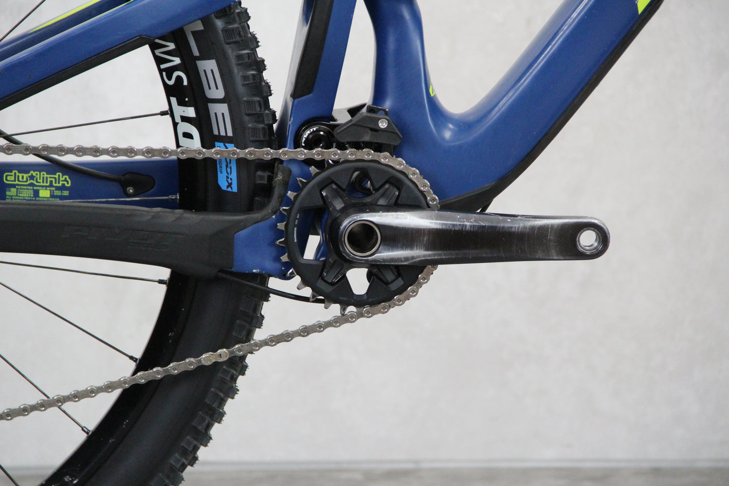 2020 Pivot Firebird