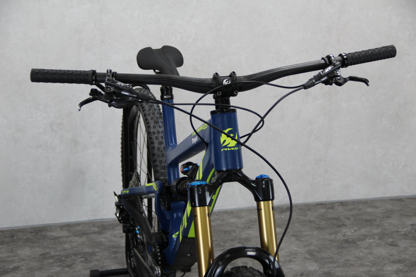 2020 Pivot Firebird