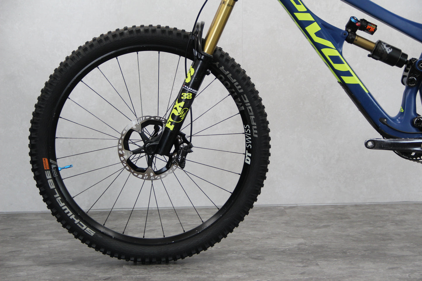 2020 Pivot Firebird