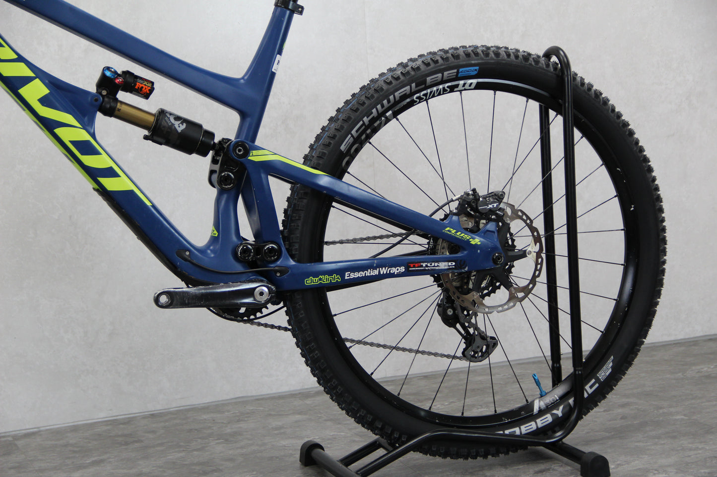 2020 Pivot Firebird