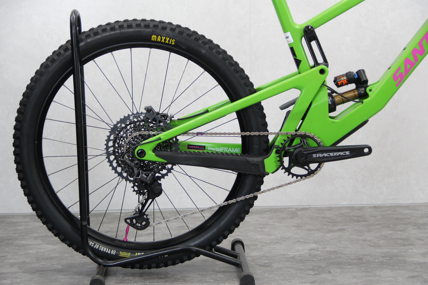 2022 Santa Cruz Nomad