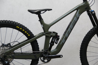 2022 Trek Slash