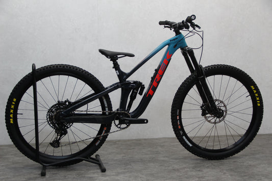 2021 Trek Slash