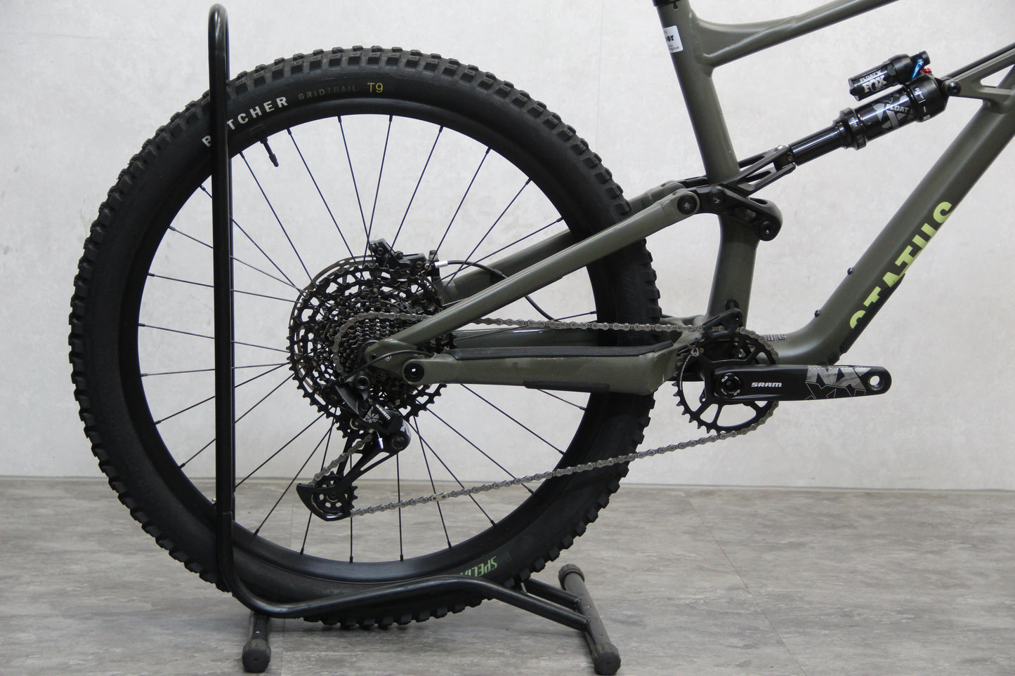 2022 Specialized Status 140