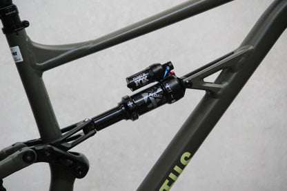 2022 Specialized Status 140