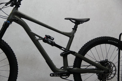 2022 Specialized Status 140