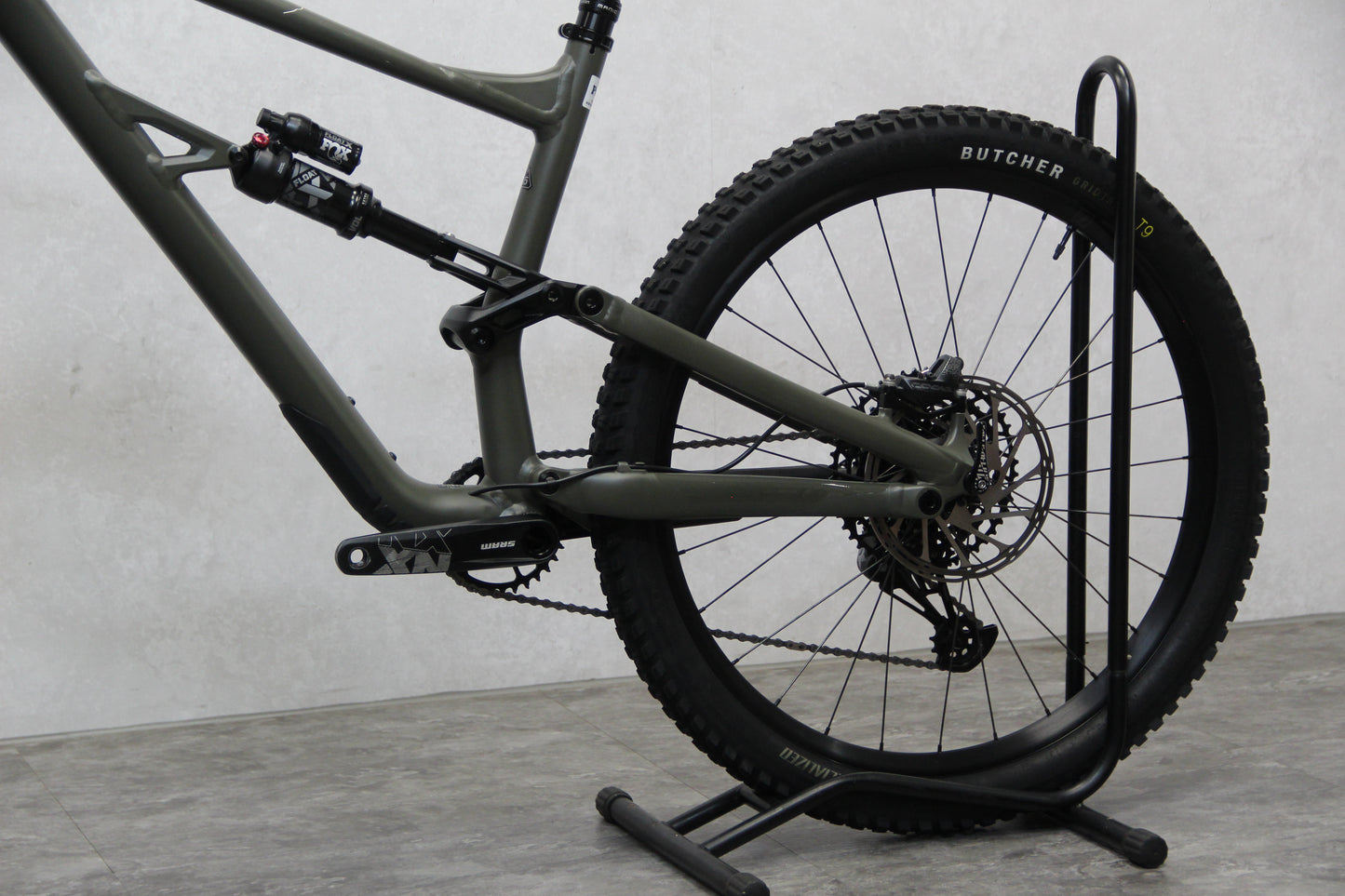 2022 Specialized Status 140