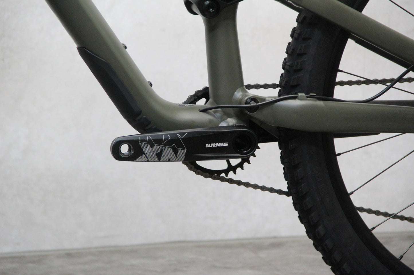 2022 Specialized Status 140