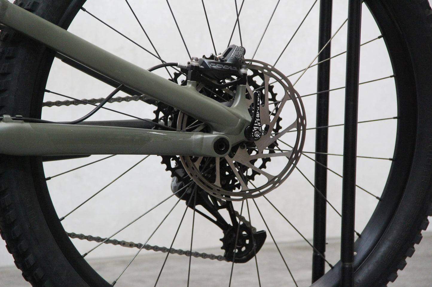 2022 Specialized Status 140