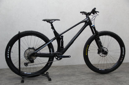 2022 YT IZZO