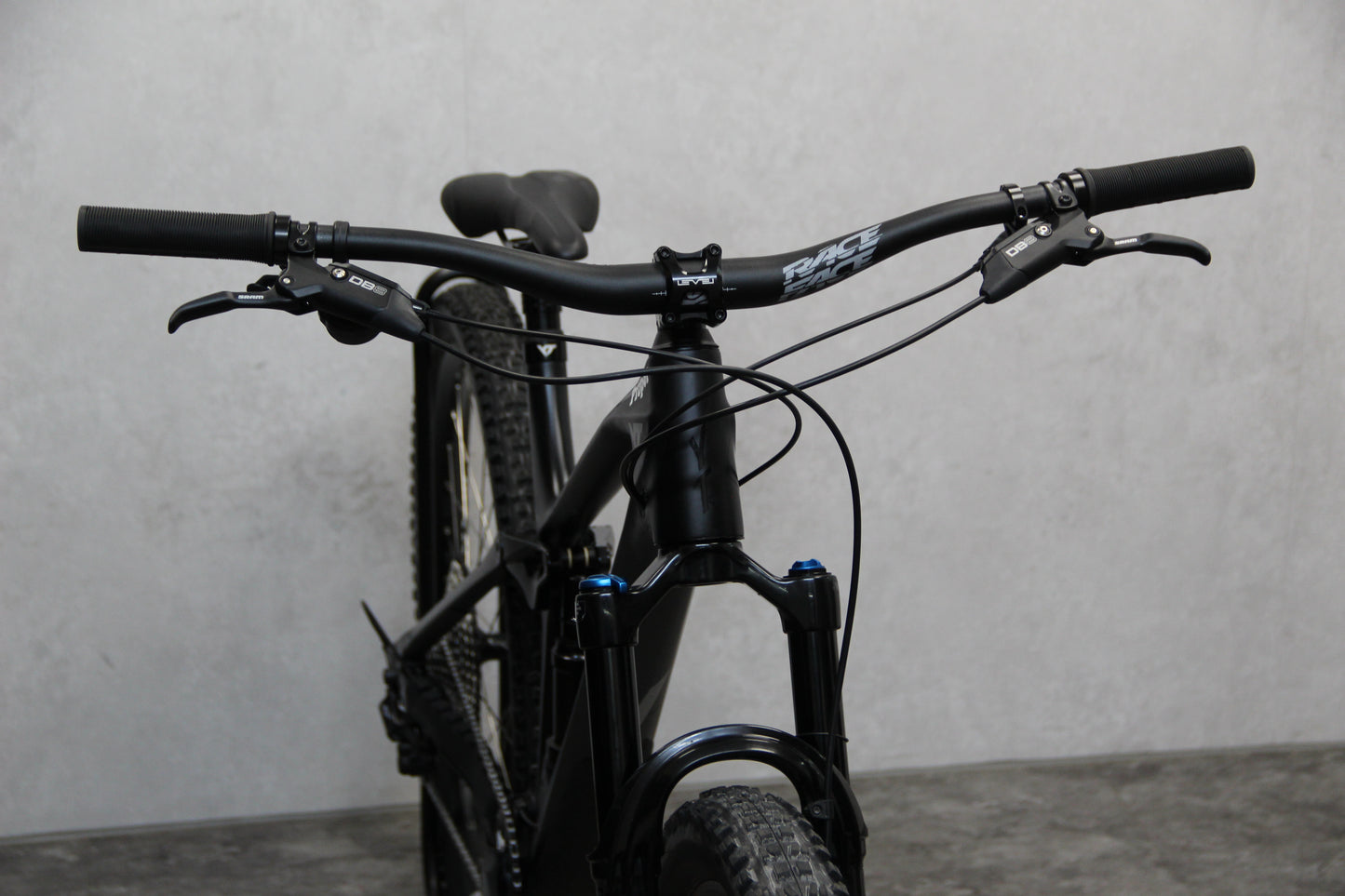 2022 YT IZZO