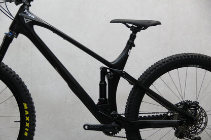 2022 YT IZZO