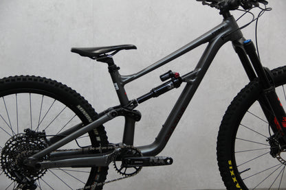 2021 Specialized Status 160
