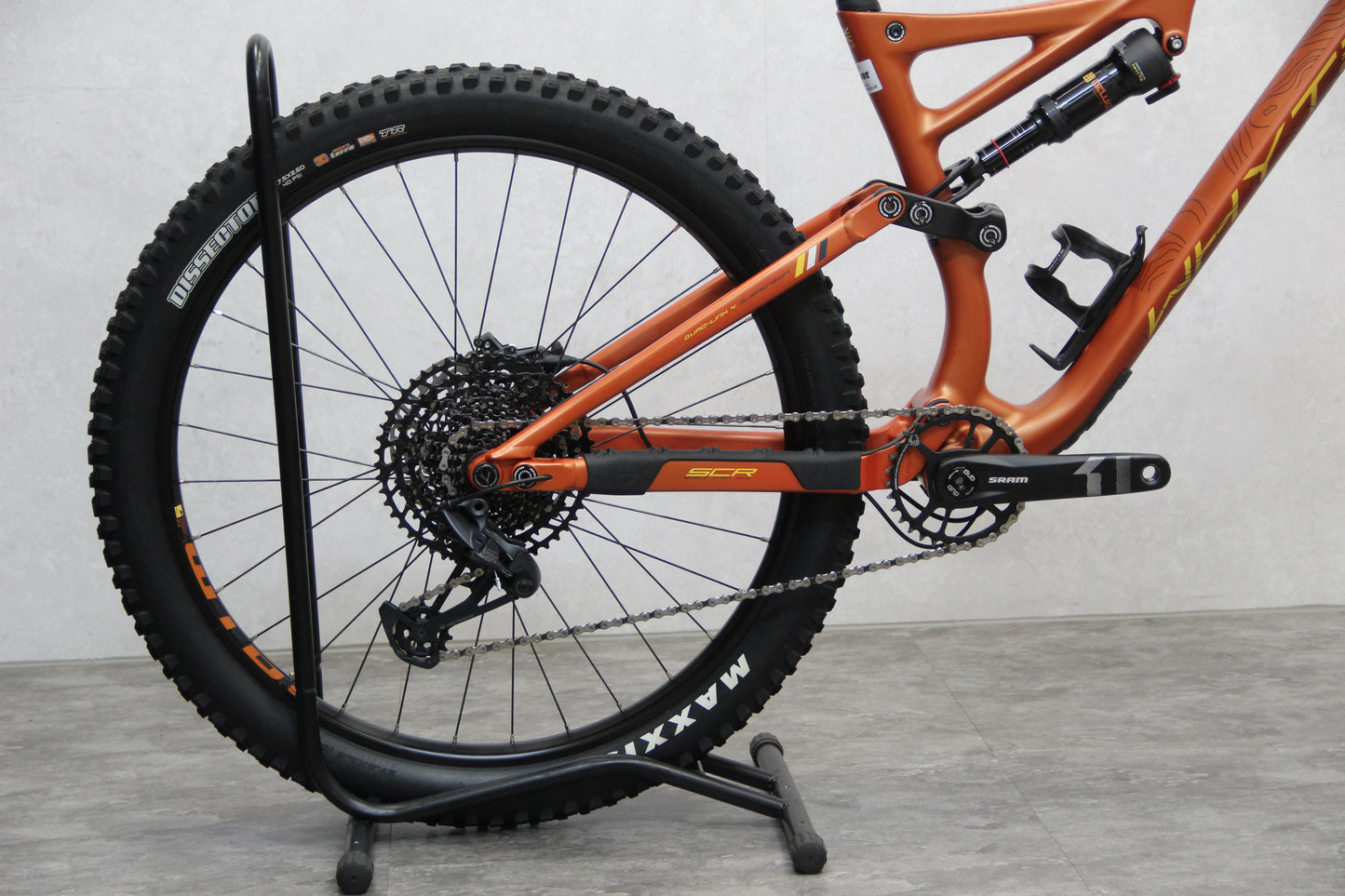 2022 Whyte T140