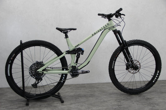 2021 Privateer 141