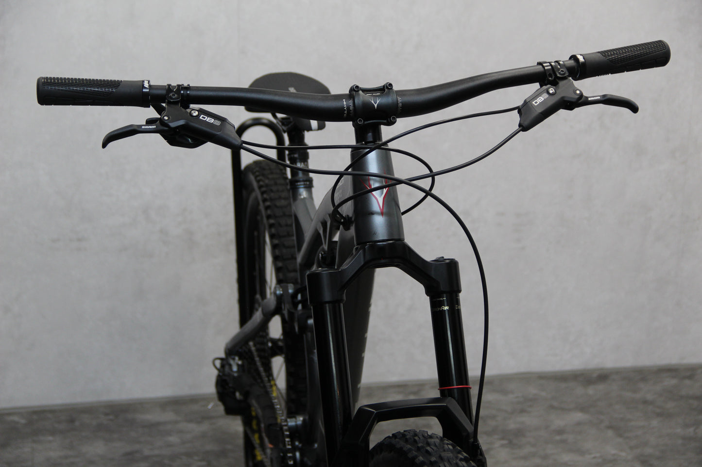 2022 Whyte G180