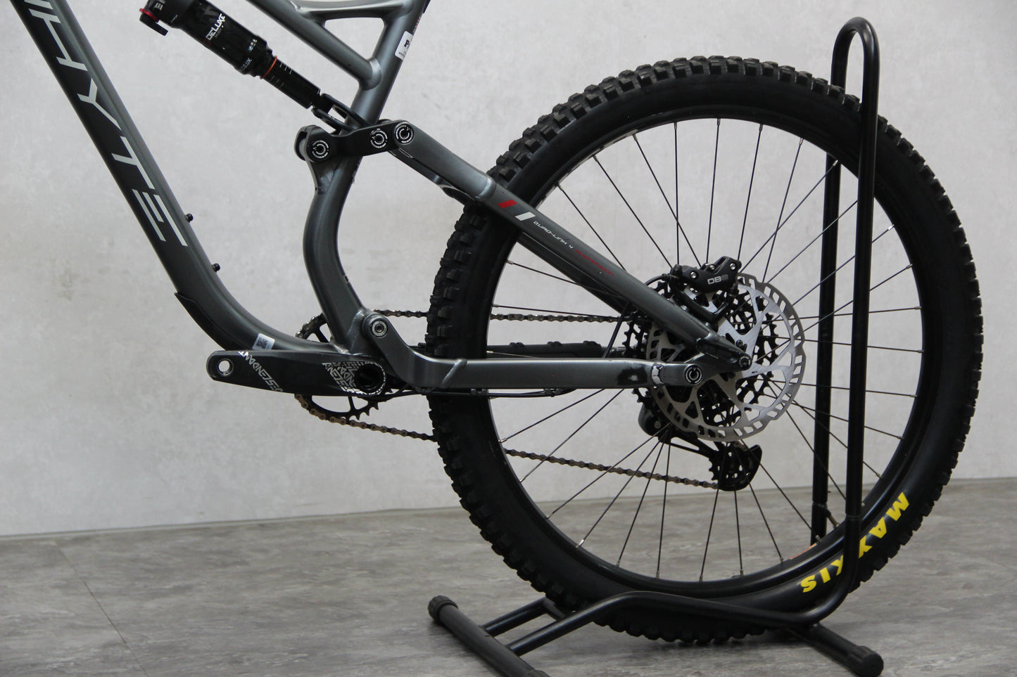 2022 Whyte G180