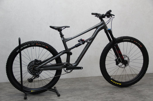 2021 Specialized Status 160