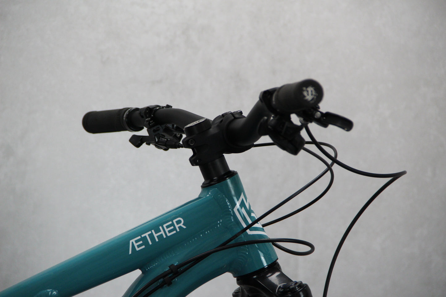 2022 Bird Aether