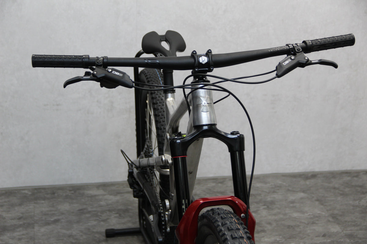 2018 Nukeproof Mega - Sam Hill Prototype