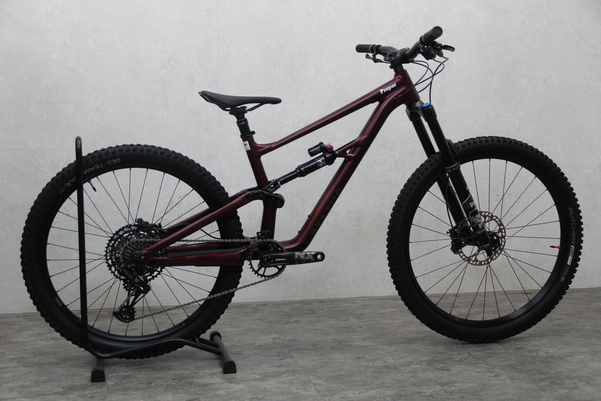2022 Specialized Status