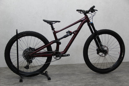 2022 Specialized Status