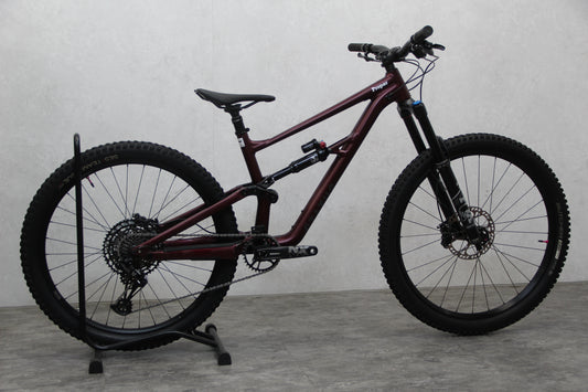 2022 Specialized Status