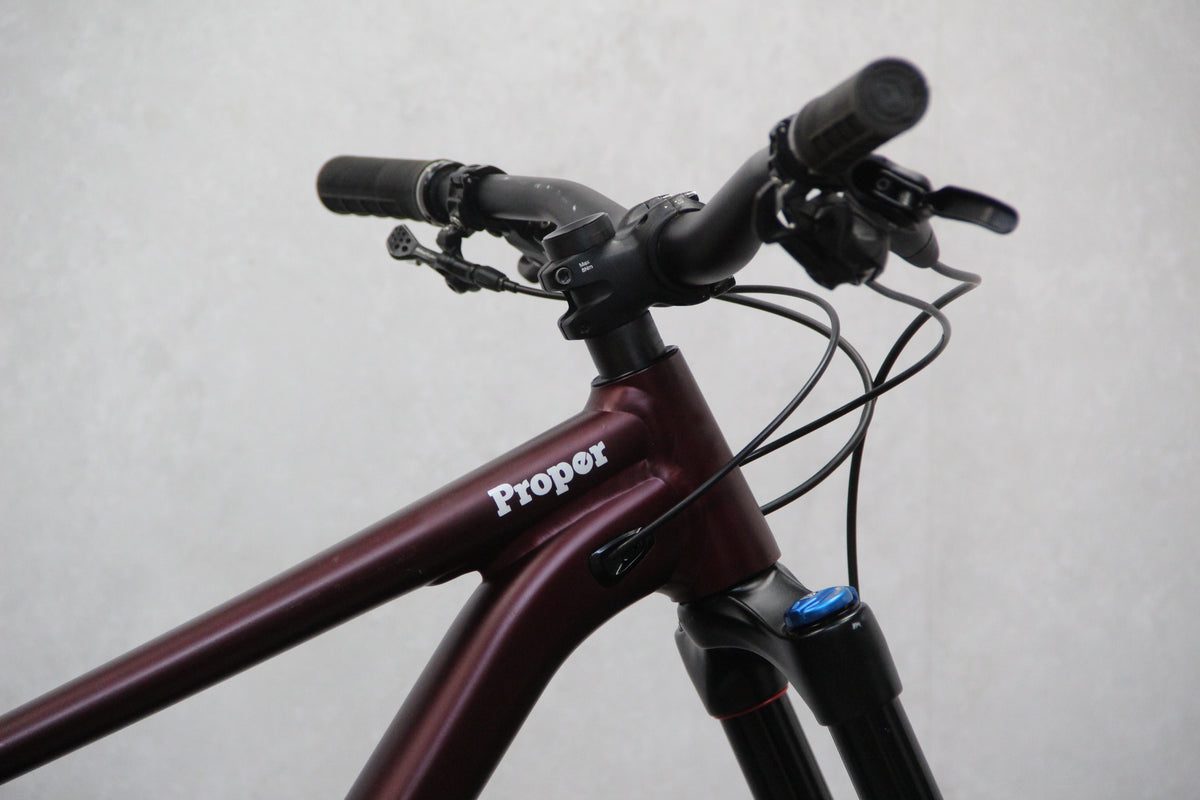2022 Specialized Status