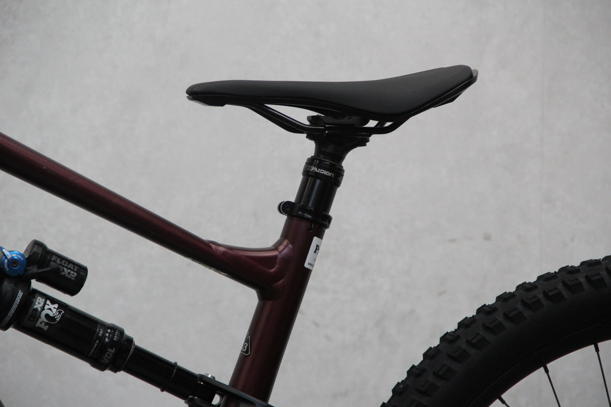 2022 Specialized Status