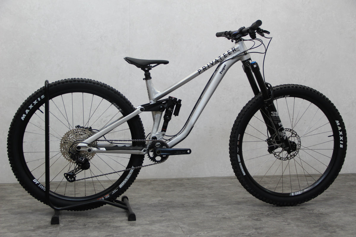 2021 Privateer 161