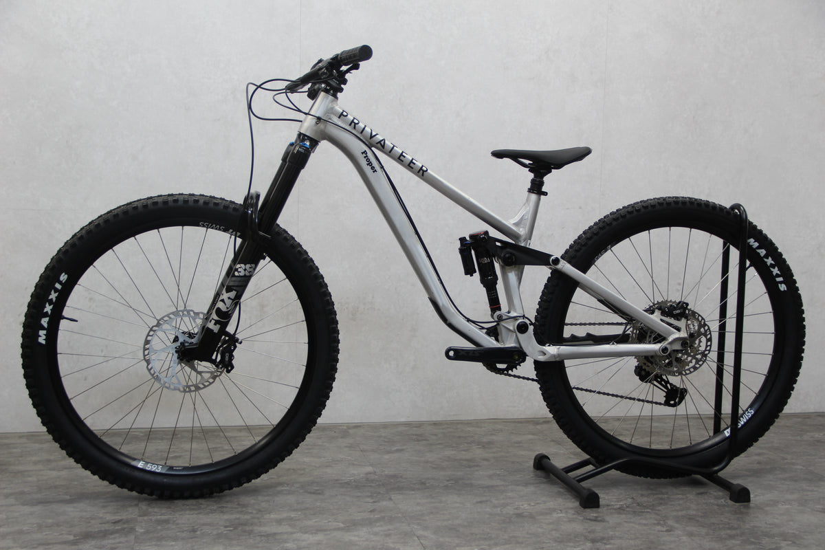 2021 Privateer 161