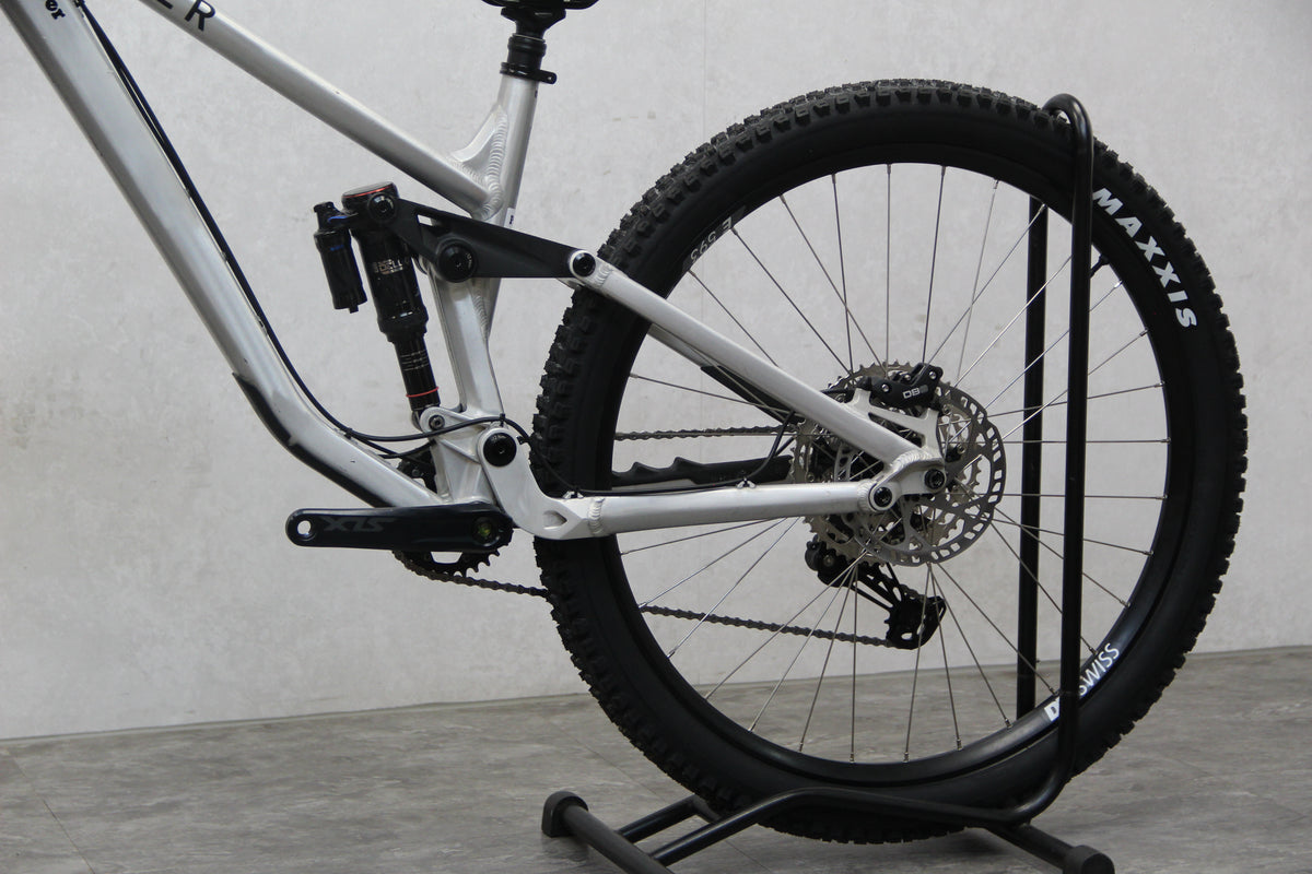 2021 Privateer 161