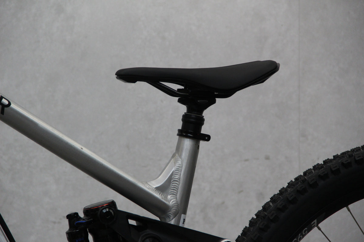 2021 Privateer 161