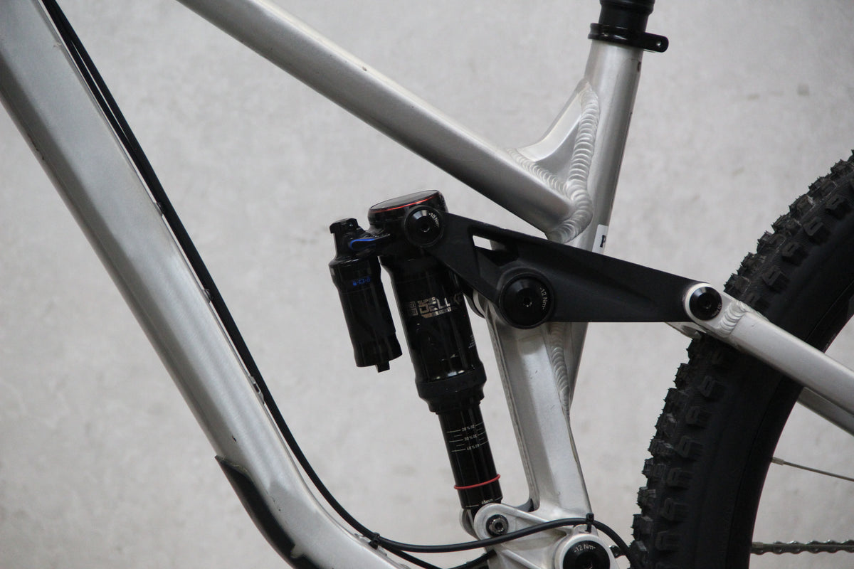 2021 Privateer 161