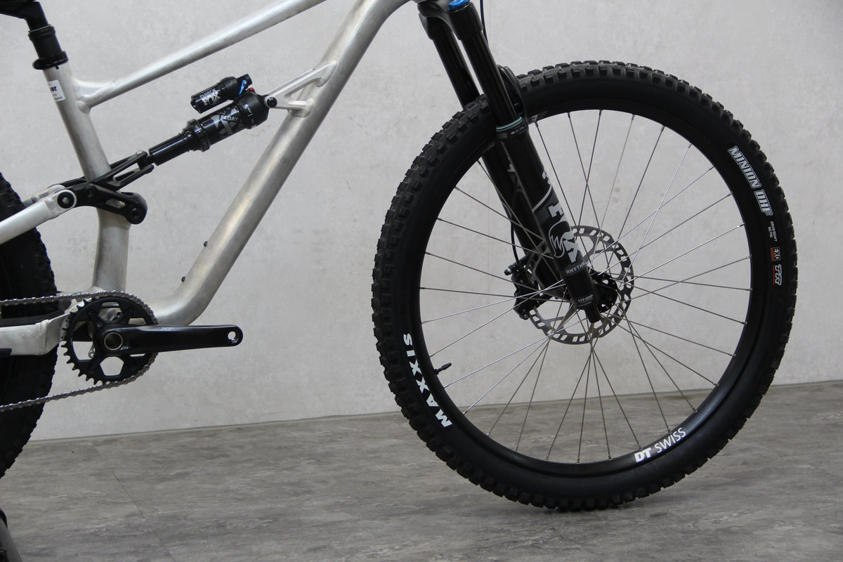 2021 Specialized Status 140