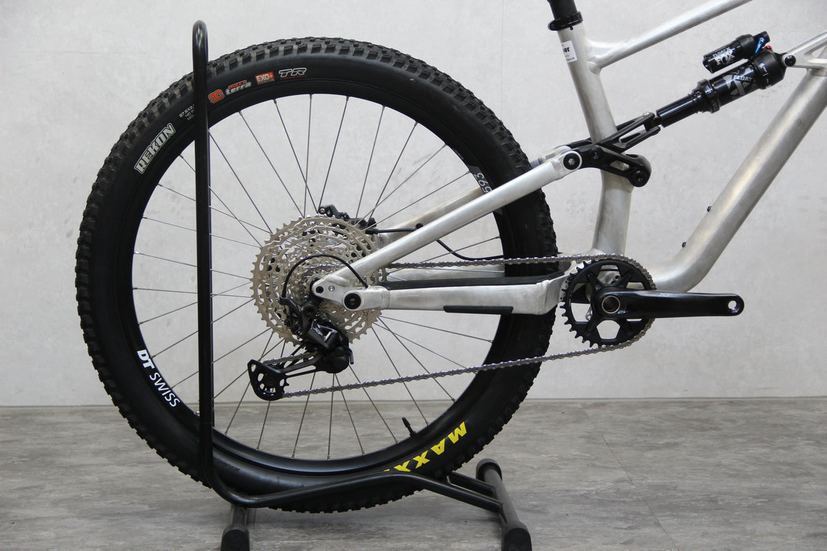 2021 Specialized Status 140