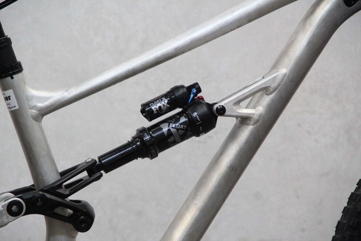 2021 Specialized Status 140